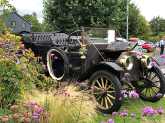 Knighton Classic Car Show at Ludlow Farmshop
